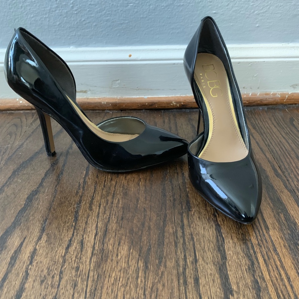 🖤BCBG patent leather pumps🖤